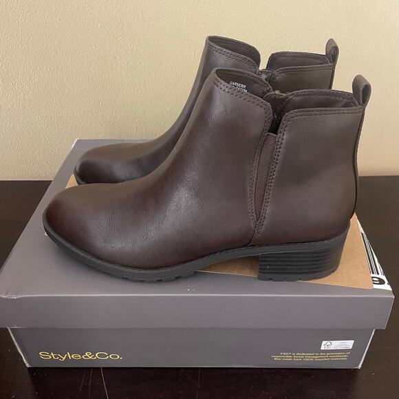 Style & Co GARNERRP Zipper Ankle Boots - Picture 1 of 7